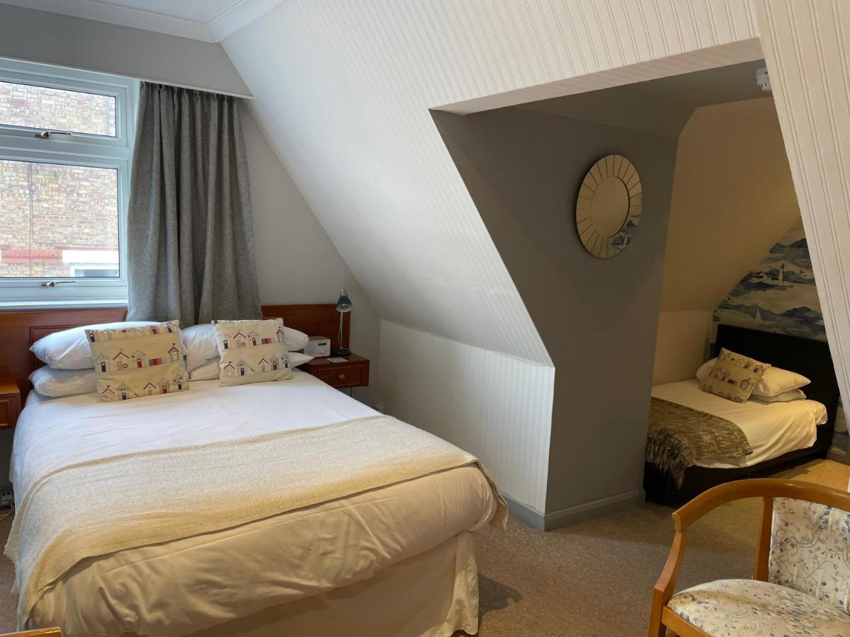 Knights Court Otel Great Yarmouth Oda fotoğraf